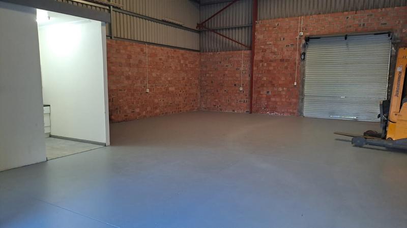 To Let commercial Property for Rent in Cotswold Eastern Cape